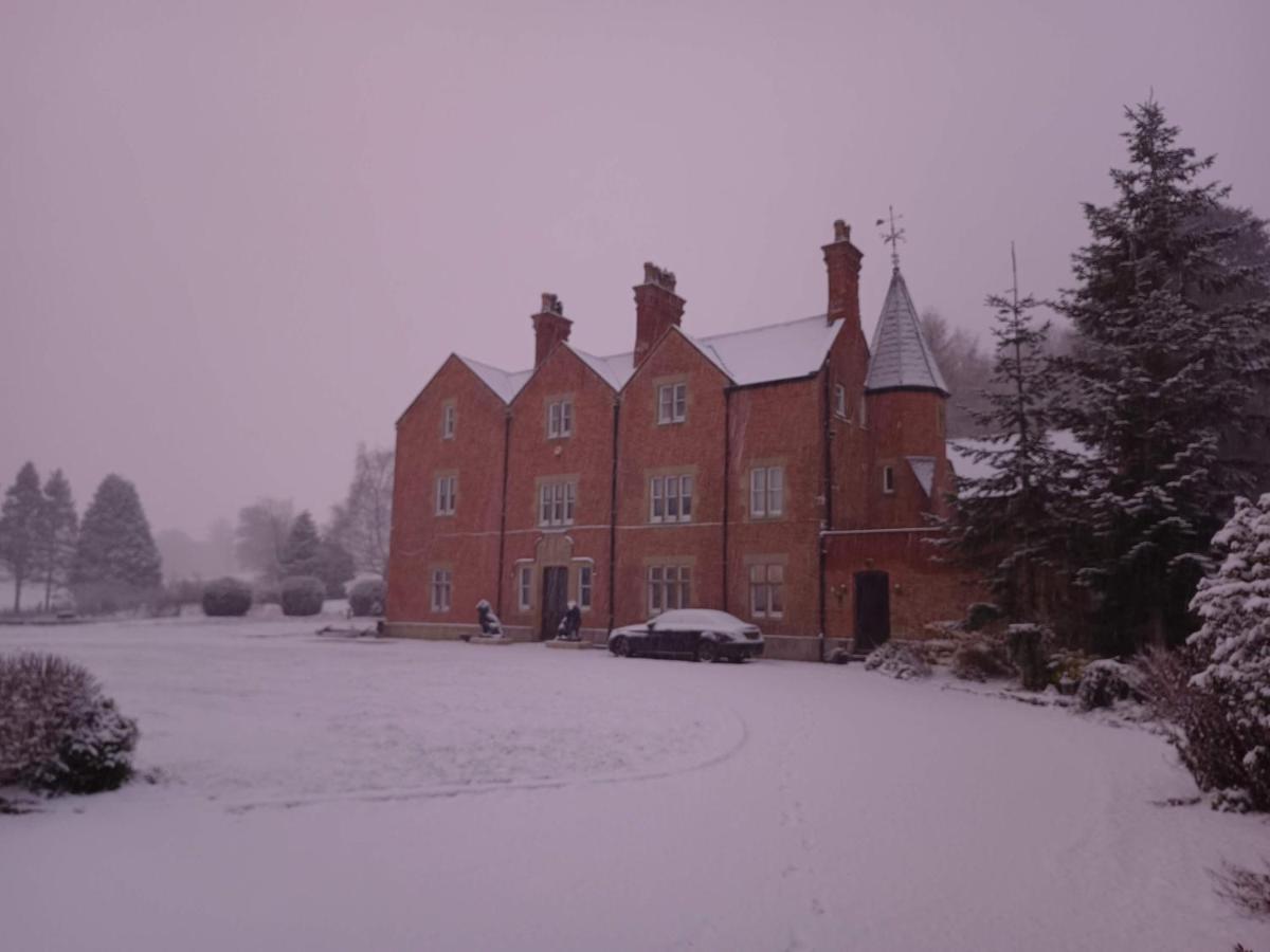 The Stables At Eriviat Hall Henllan  Exterior foto